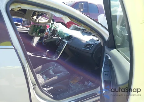 2013 Volvo S60 T6/T6 Platinum/T6 Premier Plus/T6 R-Design/T6 R-Design Platinum из США, поврежденный, VIN YV1902FH6D2171730